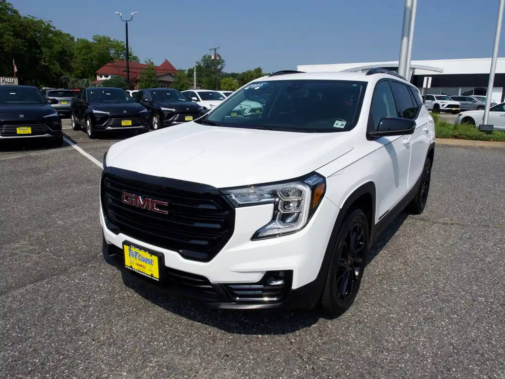 2023 GMC Terrain SLT AWD's photo