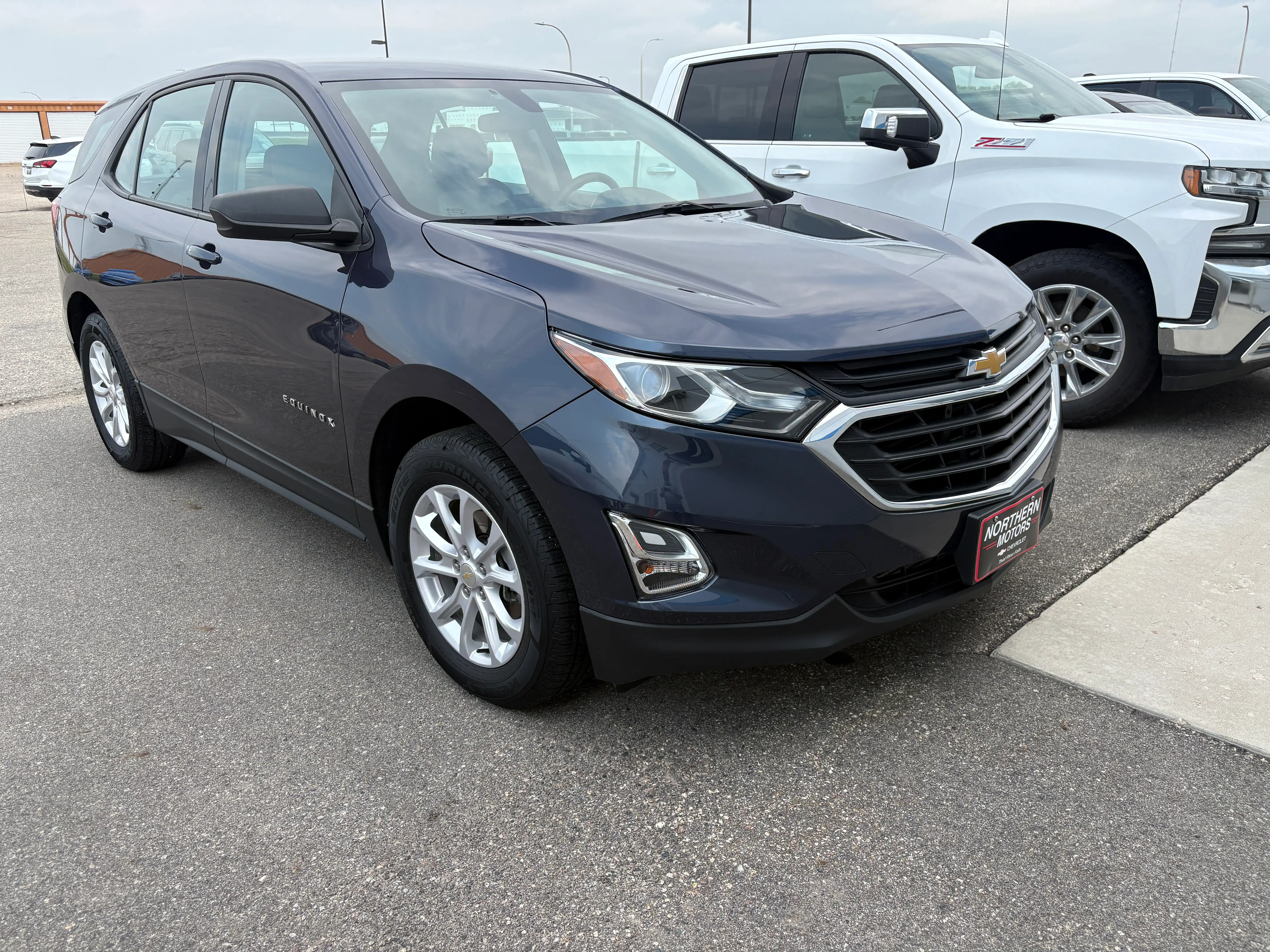 2019 Chevrolet Equinox LS's photo