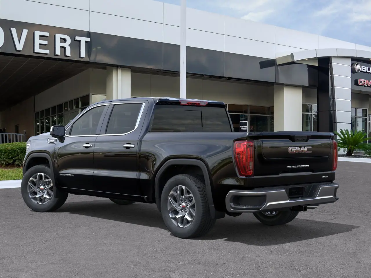 2026 GMC Sierra SLT 2WD Crew Cab Short Box photo 3