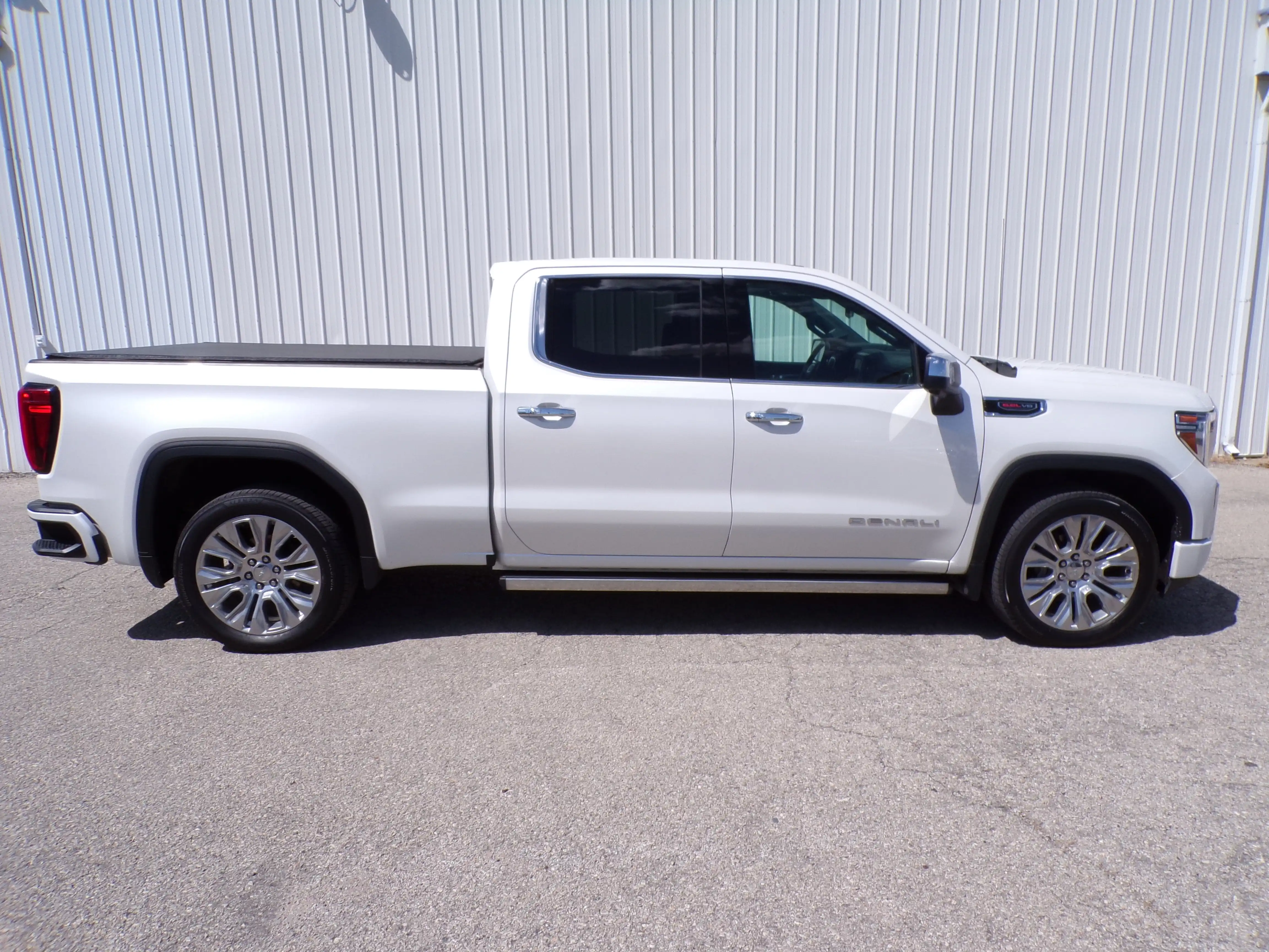 2021 GMC Sierra 4WD Crew Cab Standard Box Denali's photo