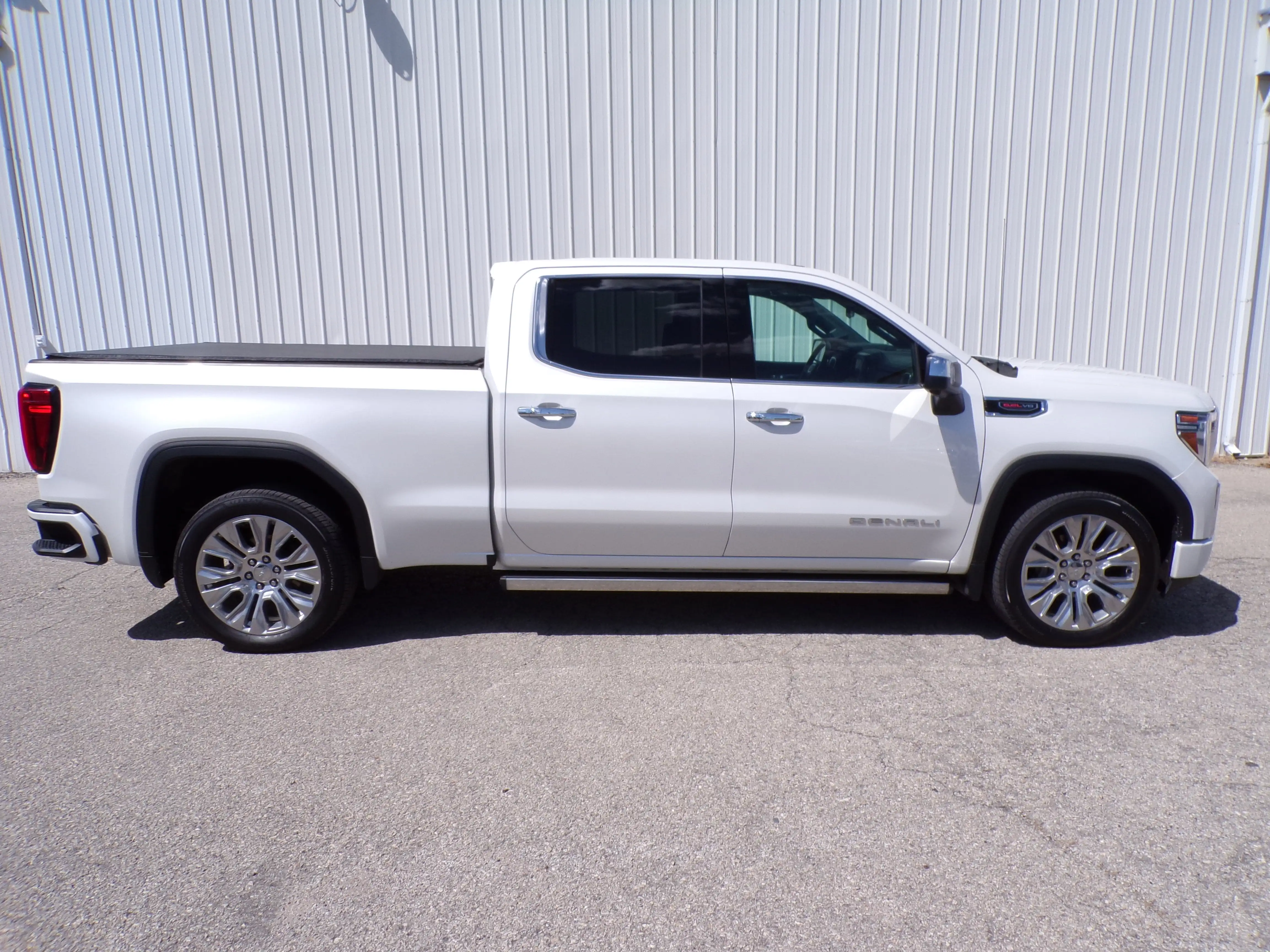 2021 GMC Sierra 4WD Crew Cab Standard Box Denali's photo