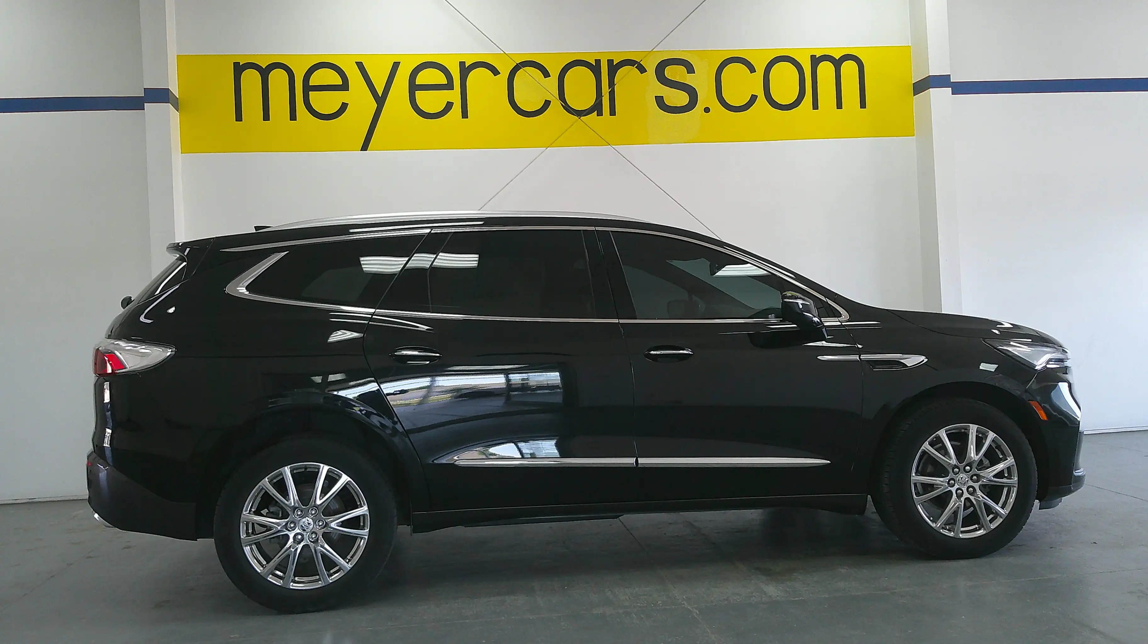 2023 Buick Enclave Essence AWD's photo