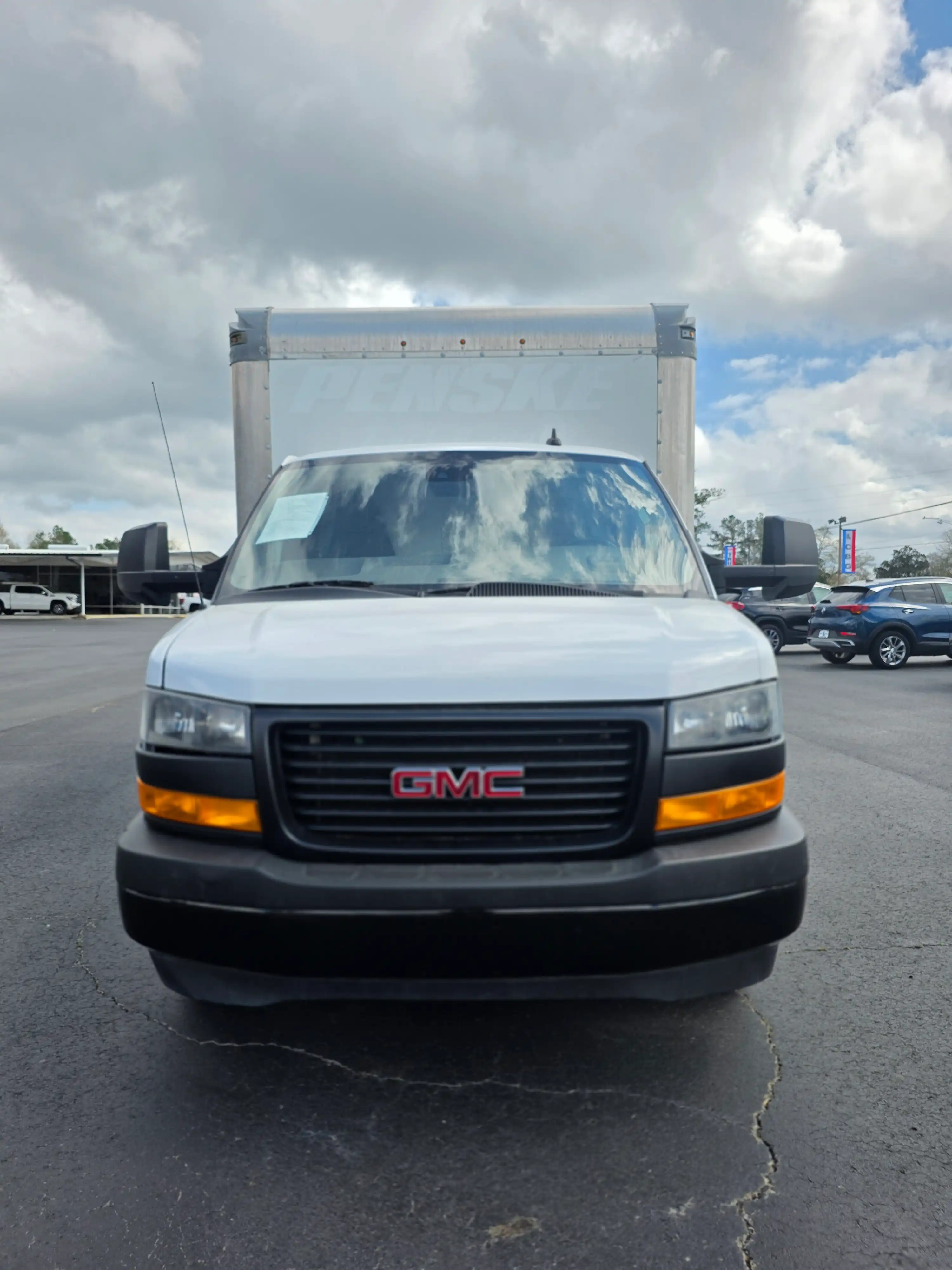 2021 GMC Savana 3500 177" WB's photo