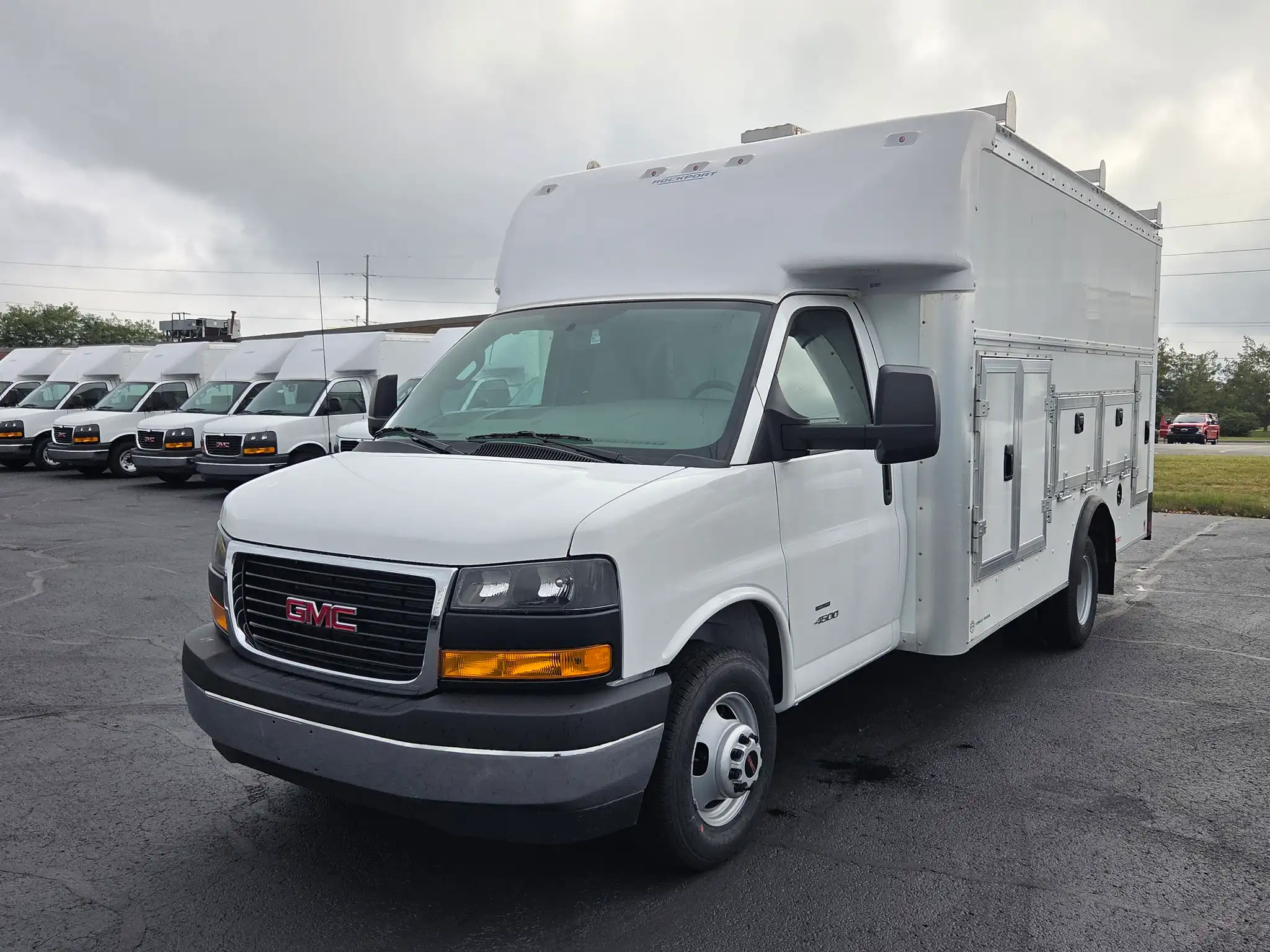 2025 GMC Savana 4500 159" WB's photo