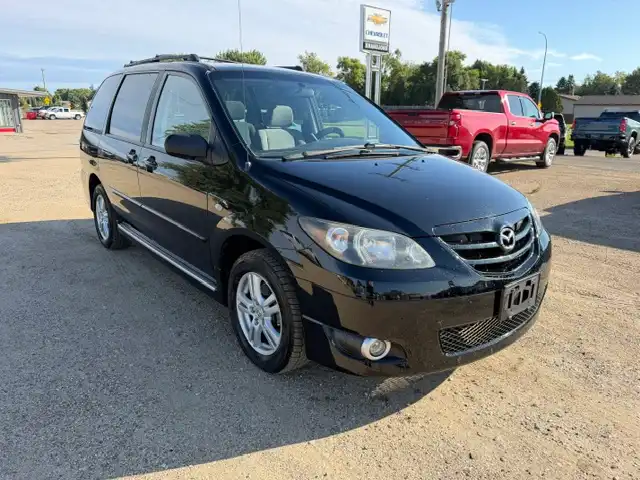 2006 Mazda MPV LX's photo
