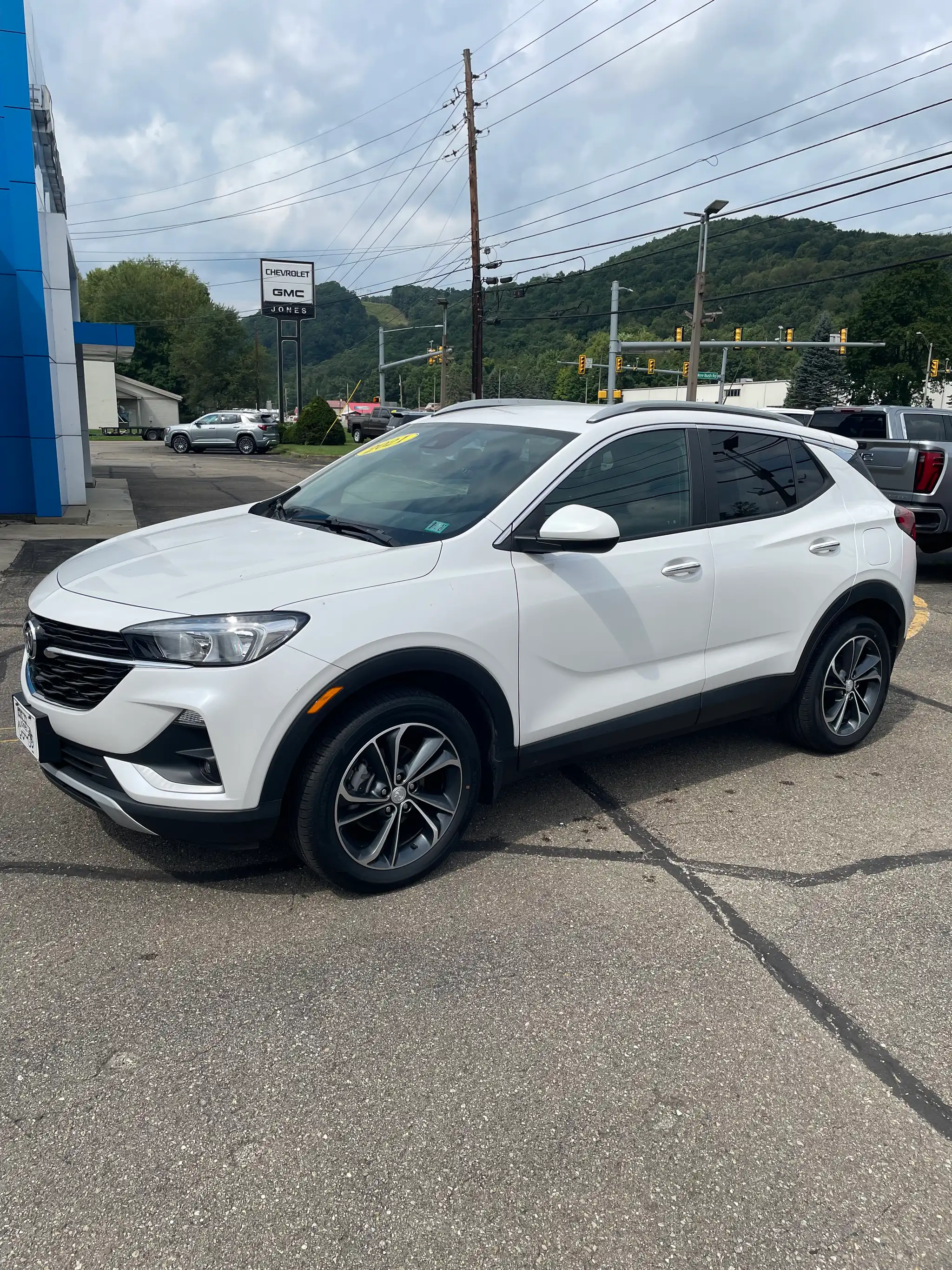 2021 Buick Encore GX Select's photo
