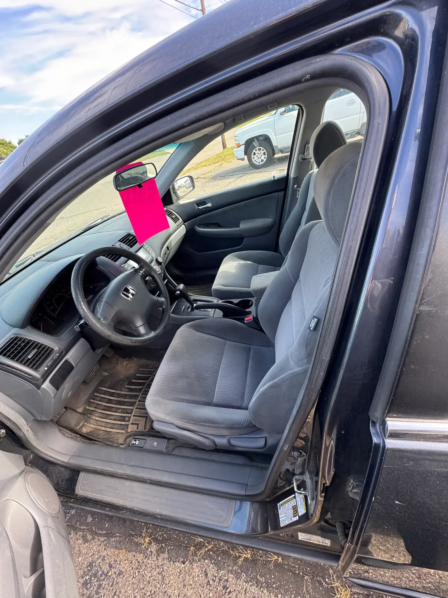 2005 Honda Accord LX 5AT photo 5