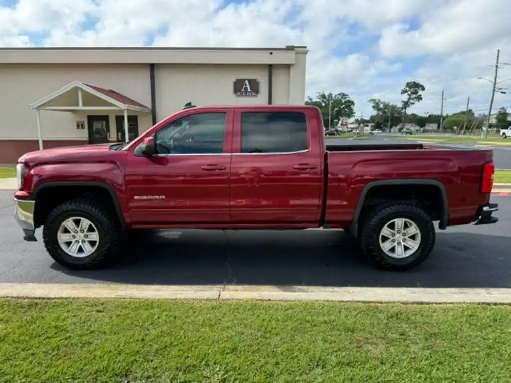 2018 GMC Sierra 2WD Crew Cab Standard Box SLE's photo