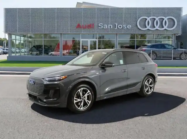 2027 Audi Q6 e-tron Prestige quattro's photo