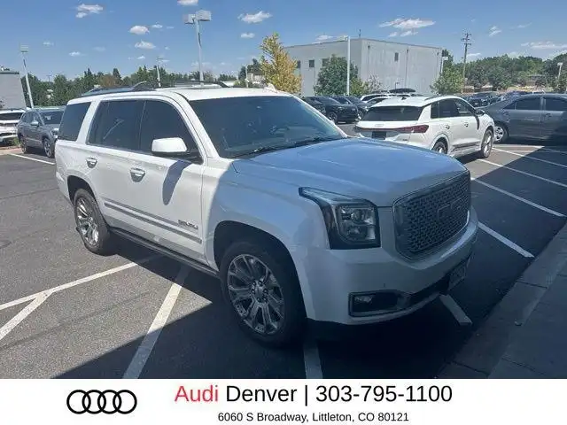 2017 GMC Yukon 4WD Denali's photo