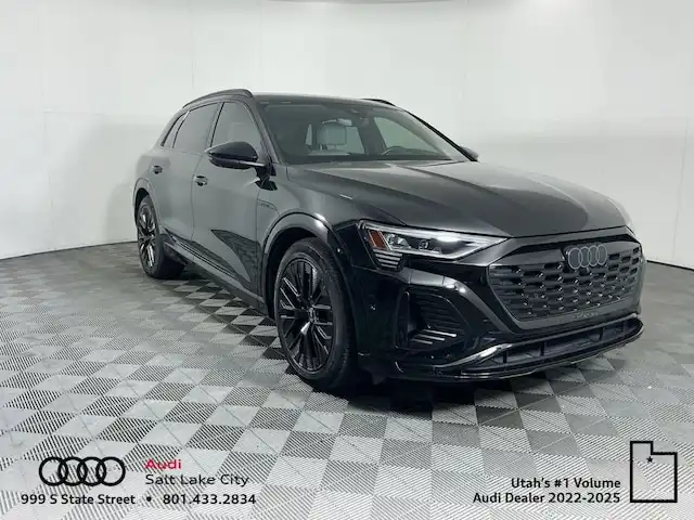 2024 Audi Q8 e-tron 114 kWh Prestige quattro 55's photo