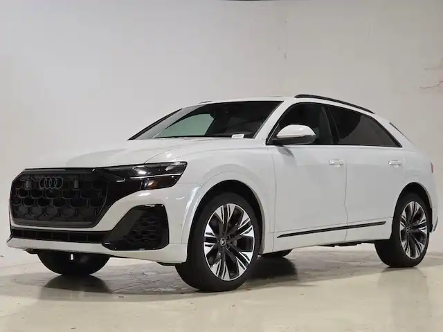 2025 Audi Q8 55 Premium Plus quattro Tiptonic's photo