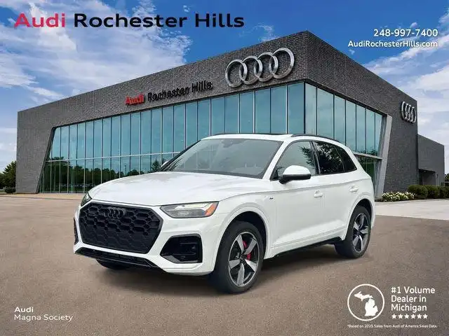 2024 Audi Q5 45 Premium Plus's photo
