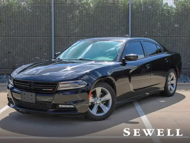 2016 Dodge Charger SXT's photo
