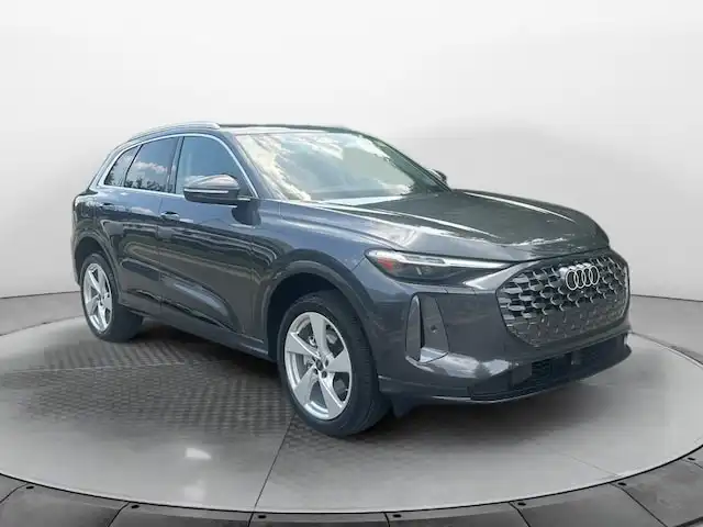 2025 Audi Q5 40 Premium Plus's photo