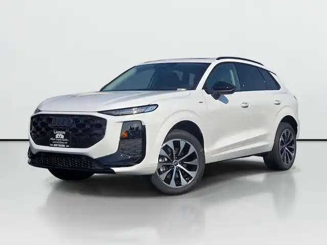 2026 Audi Q3 S Line quattro's photo