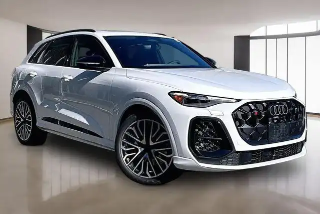 2026 Audi SQ5 Premium Plus quattro's photo