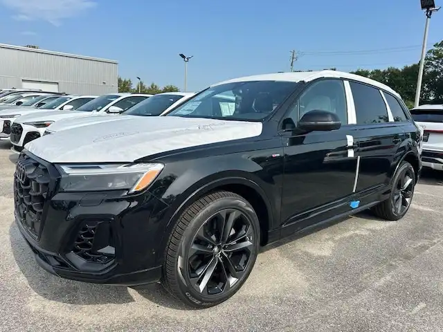 2026 Audi Q7 55 S Line Premium Plus quattro Tiptronic's photo