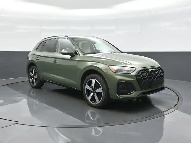 2023 Audi Q5 45 Premium Plus's photo