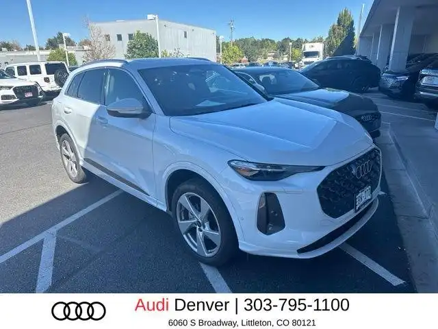 2025 Audi Q5 40 Premium Plus's photo