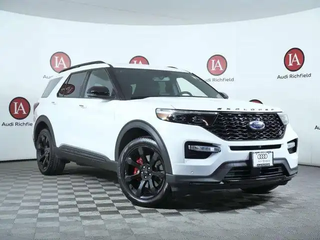 2023 Ford Explorer ST 4WD's photo