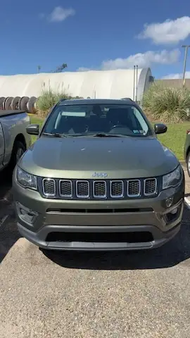 2019 Jeep Compass Latitude 4X4 photo 1