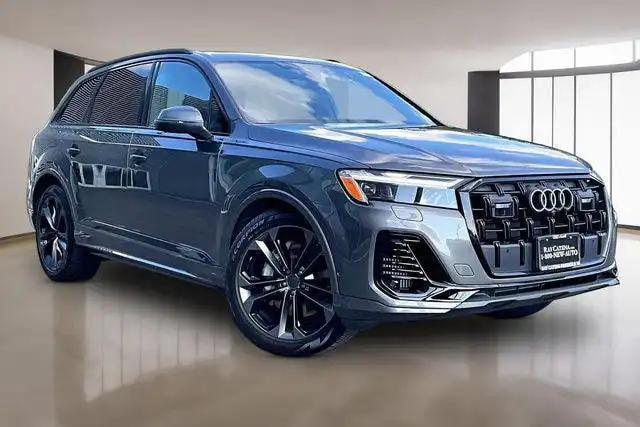 2026 Audi Q7 55 Premium Plus quattro Tiptronic's photo