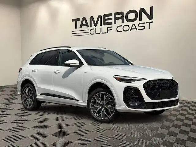 2026 Audi Q5 Premium Plus quattro's photo