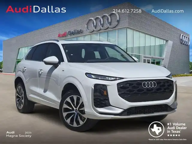 2026 Audi Q3 S line quattro's photo