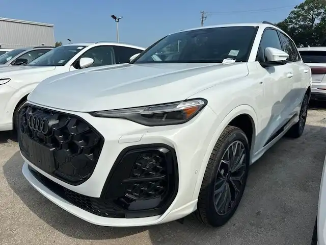 2026 Audi Q5 Premium Plus quattro's photo