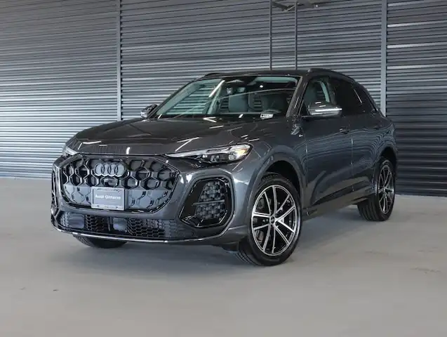 2026 Audi Q5 Premium Plus quattro's photo