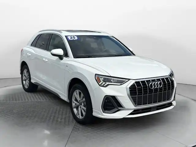 2025 Audi Q3 45 TFSI S Line Premium quattro's photo