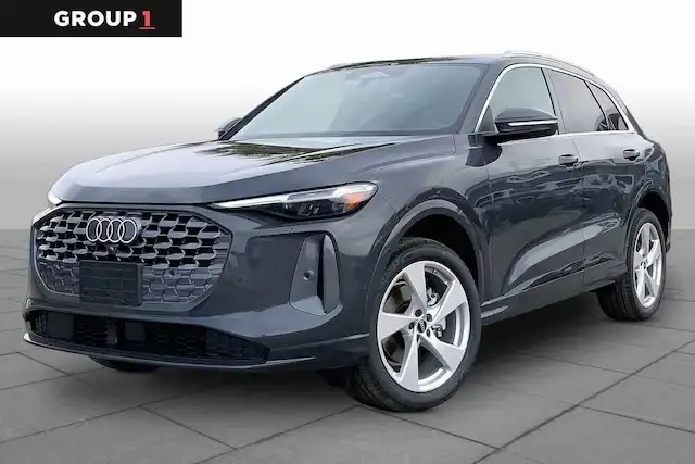 2026 Audi Q5 Premium Plus quattro's photo