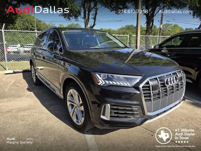 2023 Audi Q7 55 Premium Plus quattro Tiptronic's photo