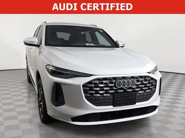 2025 Audi Q5 40 Premium Plus's photo