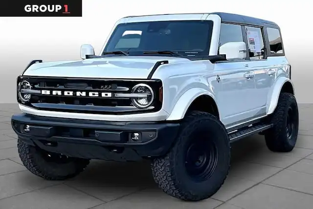 2023 Ford Bronco Outer Banks 4x4's photo