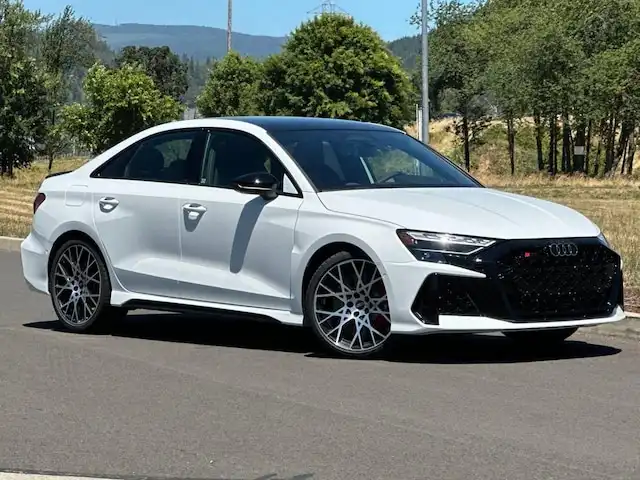 2026 Audi RS 3 2.5 TFSI quattro S tronic's photo