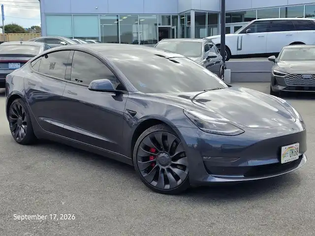 2023 Tesla Model 3 Performance's photo