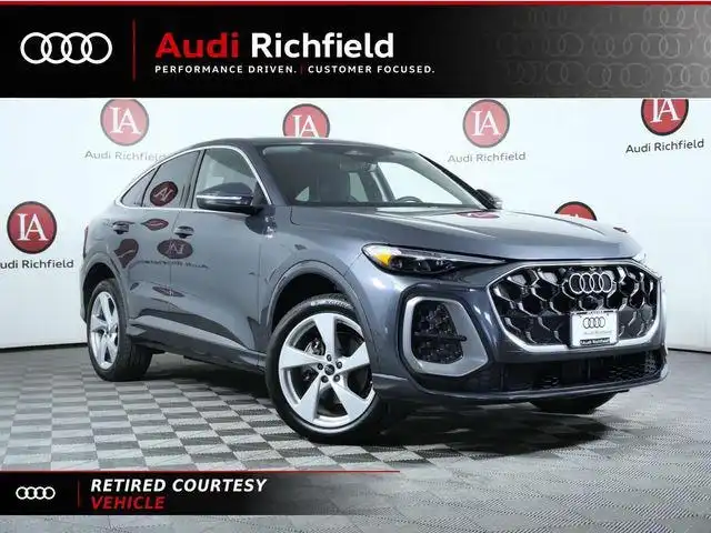2025 Audi Q5 Sportback Premium Plus quattro's photo
