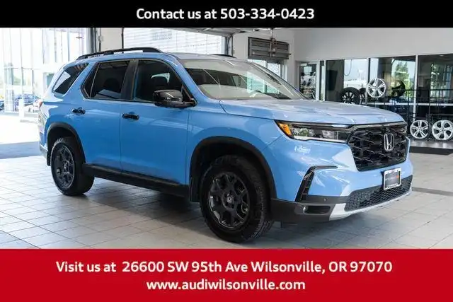 2025 Honda Pilot TrailSport AWD's photo