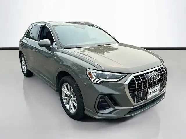 2025 Audi Q3 45 TFSI S Line Premium quattro's photo