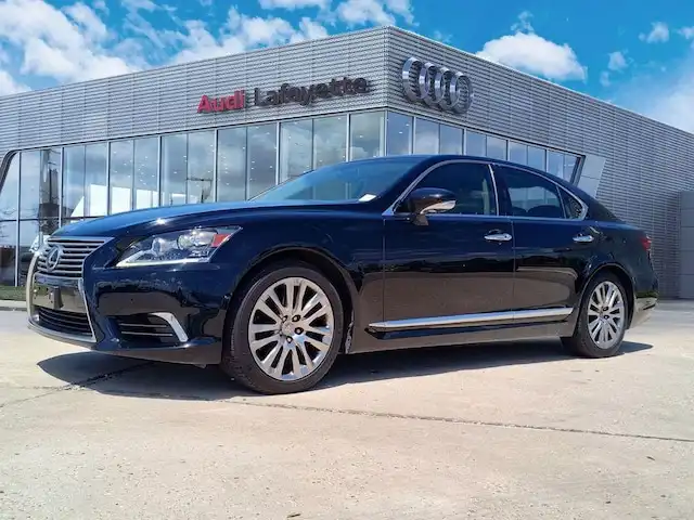 2015 Lexus LS 500 460's photo