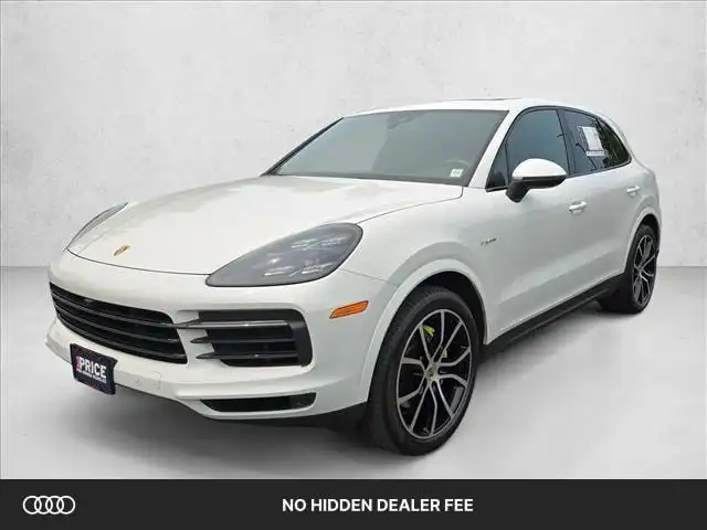 2021 Porsche Cayenne E-Hybrid's photo