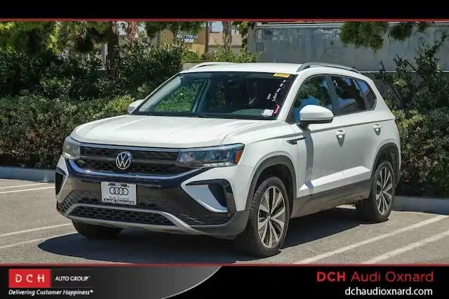 2024 Volkswagen Taos 1.5T SE's photo