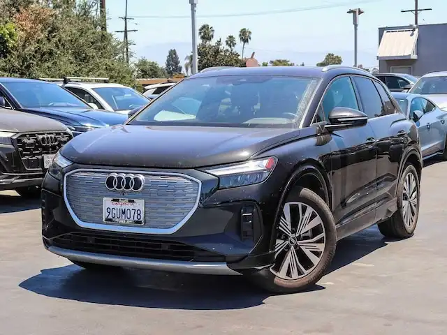 2023 Audi Q4 e-tron 40 Premium Plus's photo