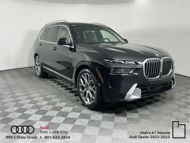 2023 BMW X7 xDrive40i's photo