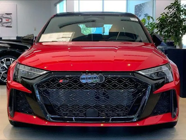 2026 Audi RS 3 2.5 TFSI quattro S tronic photo 5