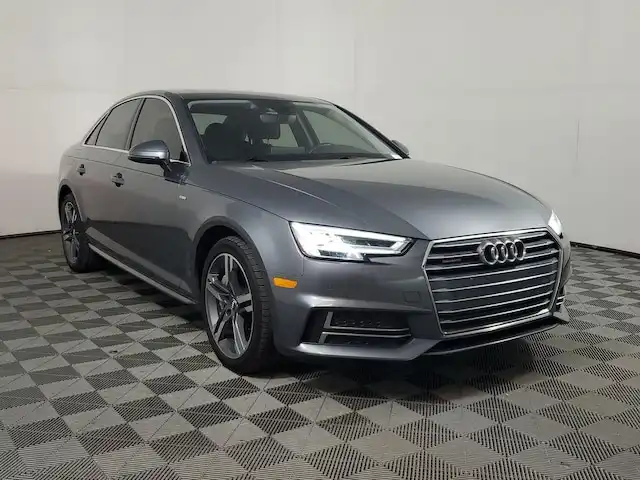 2018 Audi A4 2.0T quattro S tronic Premium Plus's photo