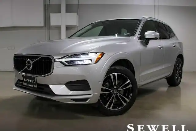 2019 Volvo XC60 T5 Momentum AWD's photo