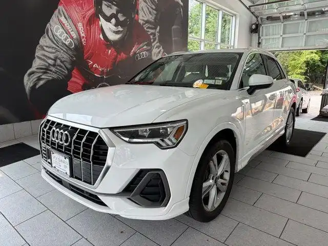 2022 Audi Q3 45 TFSI S Line Premium Plus quattro's photo